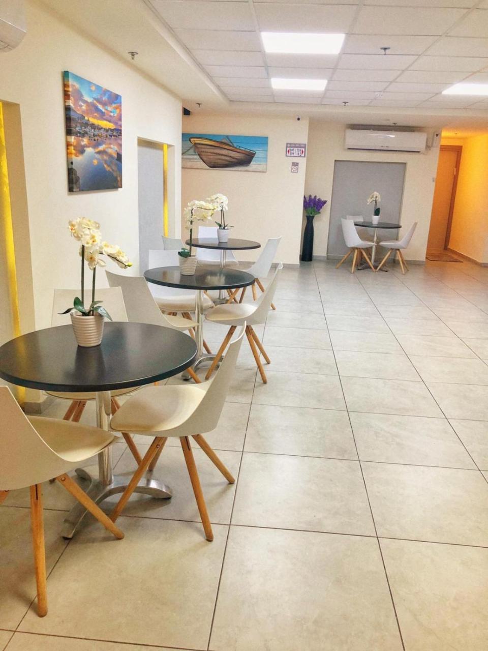 Sur La Mer Hotel Ashdod Extérieur photo